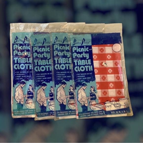 Vintage Lot 4 Breez Proof Re-Usable Picnic Party Table Cloth 40" x 78” Checkered - Picture 4 of 9